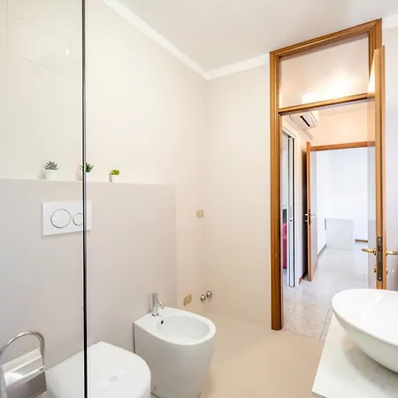 Apartment Beccaria17 *